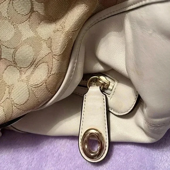 Coach bag(rare) - Picture 10 of 15